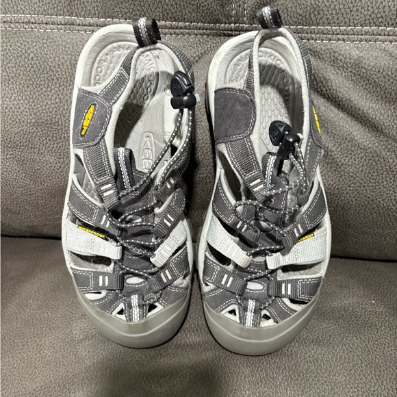 Keen Shoes - Keen Gray and Black Adventure Sandals